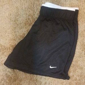 Nike performance athletic shorts EUC